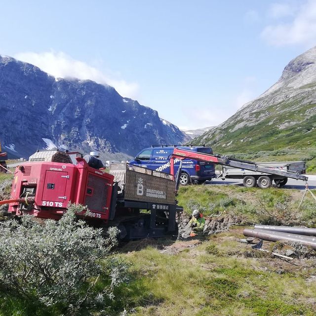 Boring mellom 2 fjell
